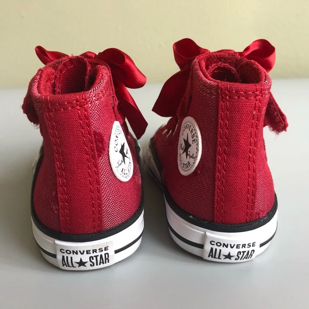 Converse Chuck Taylor All Star Bow Easy On High Top Sneaker Size: US Toddler 3C